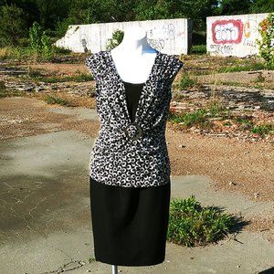 New Directions Black & White Geometric Top | M